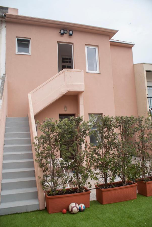 Espinho Guesthouse - Garden House ภายนอก รูปภาพ